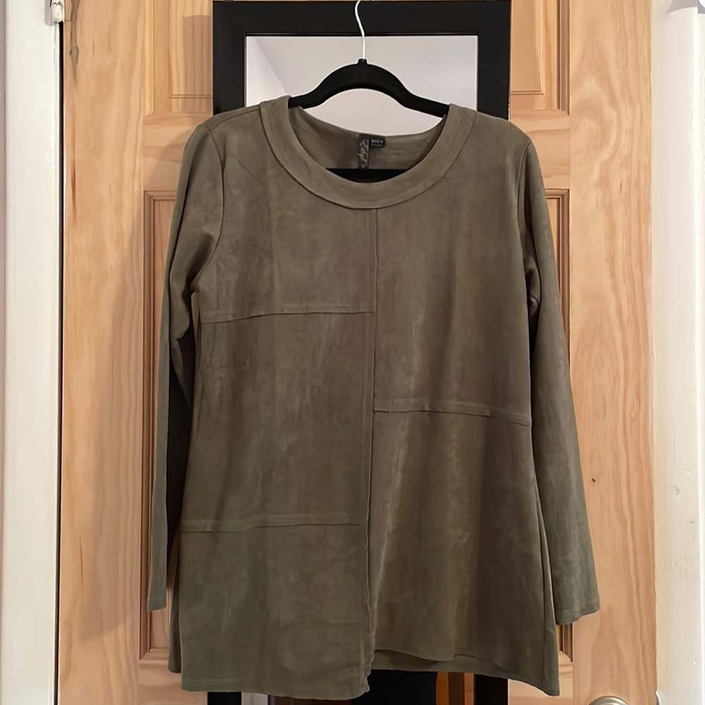 Green suede long sleeve crew neck with seam detailing